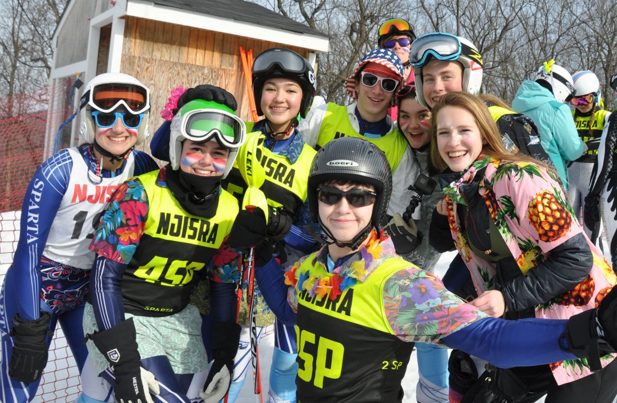 Petro Giant Slalom Ski Race Petro Giant Slalom Ski Race